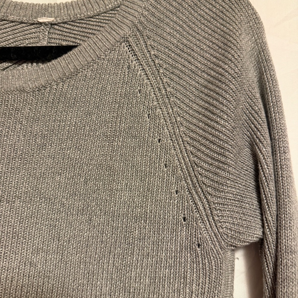 Lululemon Athletica Gray Long Sleeve Top - Picture 5 of 7